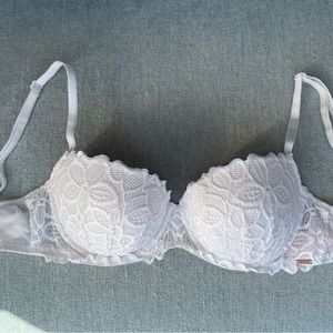 Victoria’s Secret Pink white lace bra
